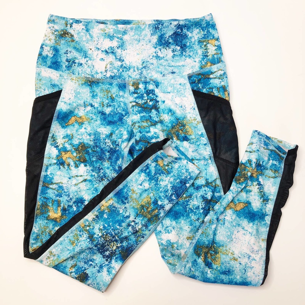 Manduka Blue Geode Cropped Leggings Pockets